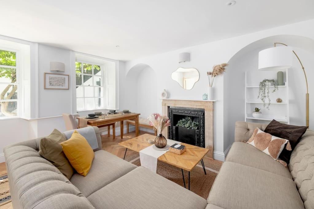Spacious Apartment - 5 Minutes Walk To Bath Abbey Екстериор снимка